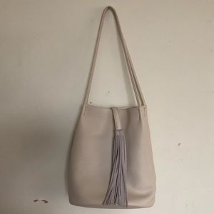 Bucket bag